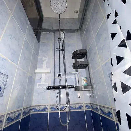 Emplacement Ideal : Studio Au Coeur De Disponible En Location *