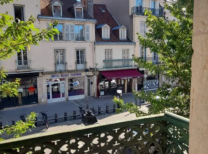 Emplacement Ideal : Studio Au Coeur De Disponible En Location 公寓